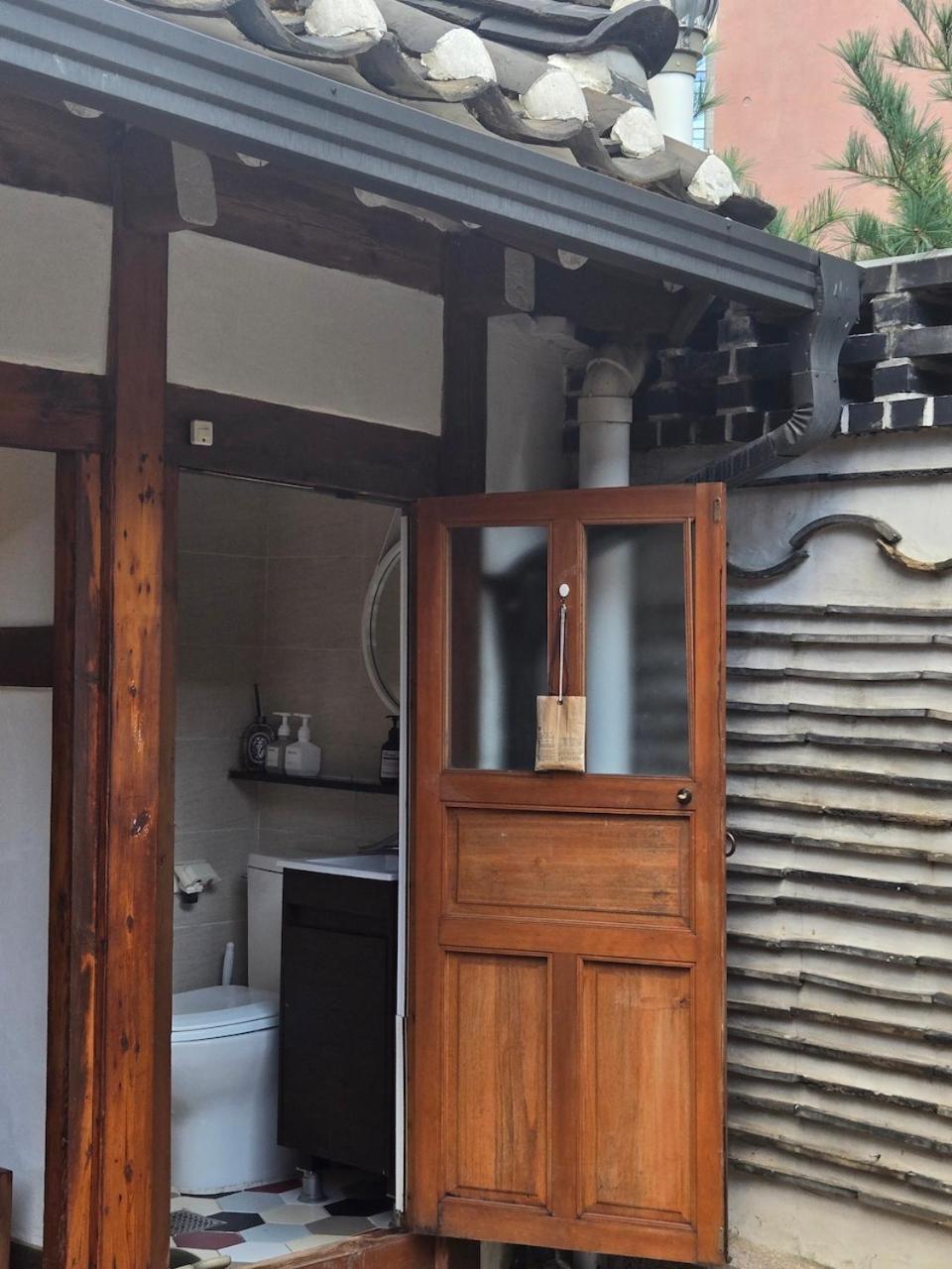 Joongrimjae - Hanok Seoul Exterior photo